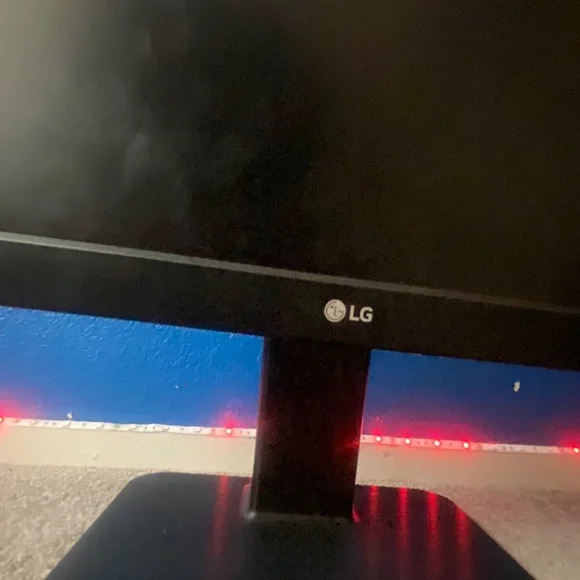 Moderator - Picture 2 of 3